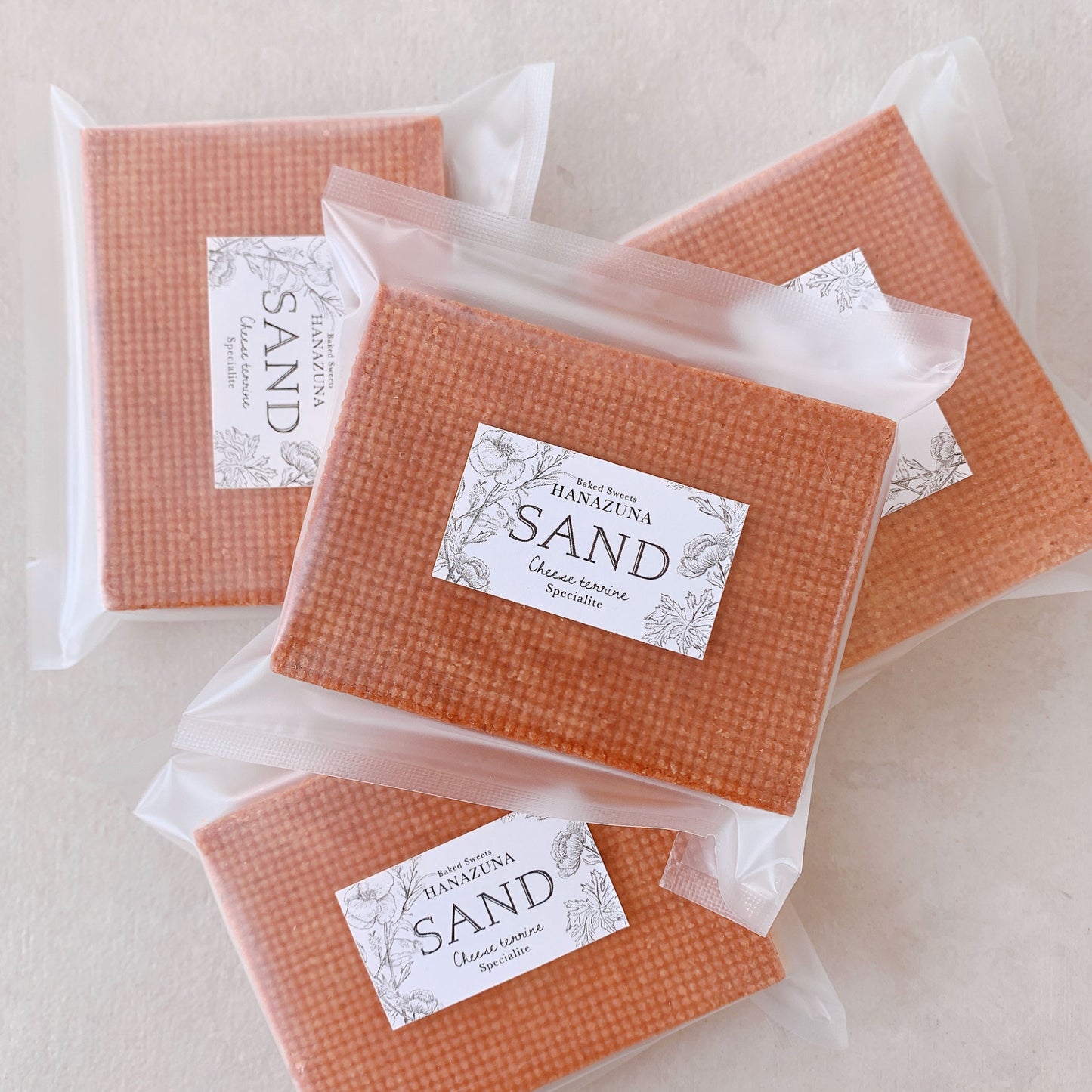 HANAZUNAのチーズテリーヌサンド大(7個入り)